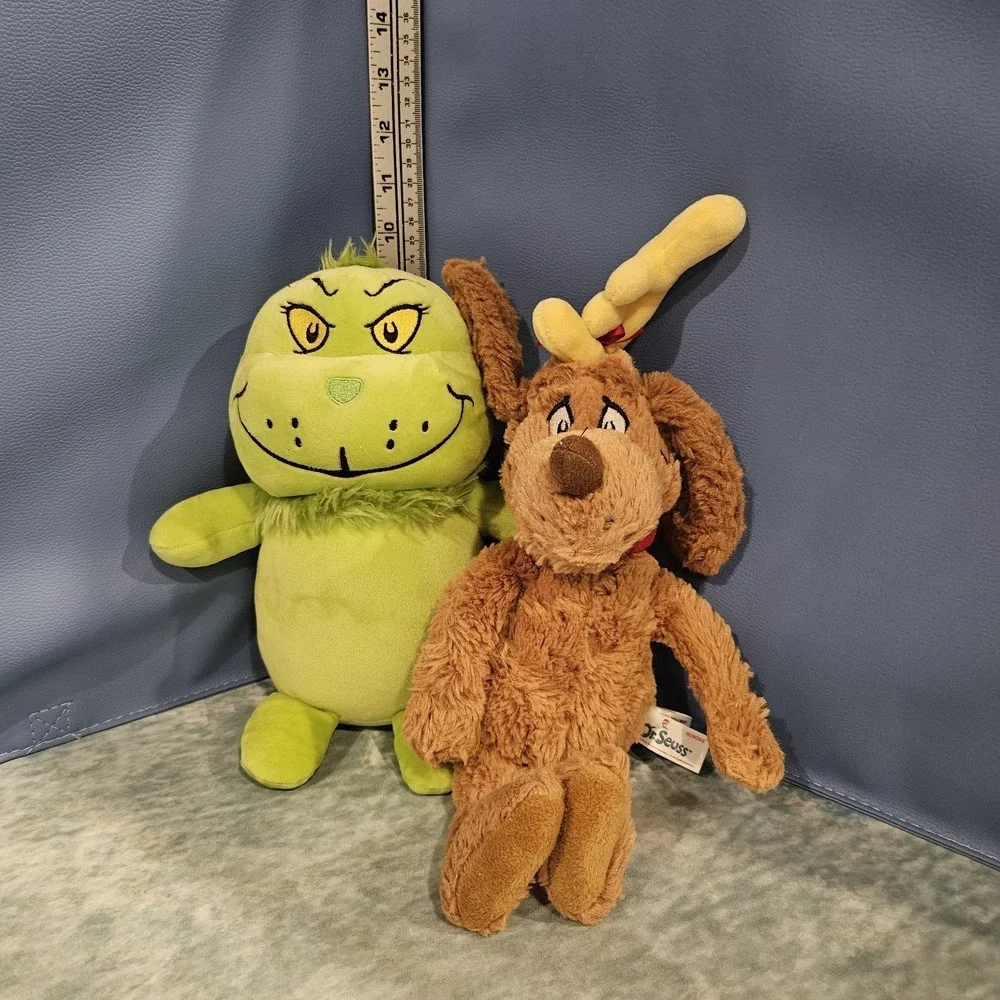 Aurora‎ Dr Seuss Grinch Max Dog Plush Bundle Stuffed Animals